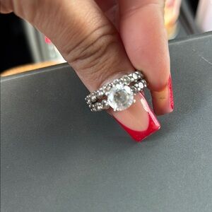 Elegant Silver Ring with Clear Gemstone